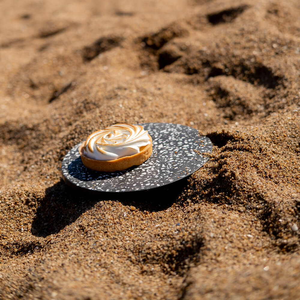 dessous de plat helios noir coquillages recycles malakio