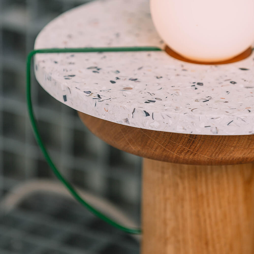 Lampe MA01 chene clair coquillages recycles malakio studio ammo