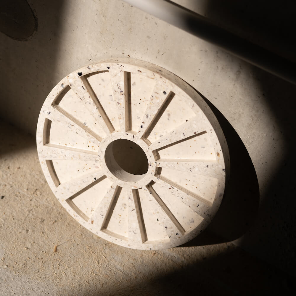 plateau a huitres helios la douzaine blanc mixte coquillages recycles malakio