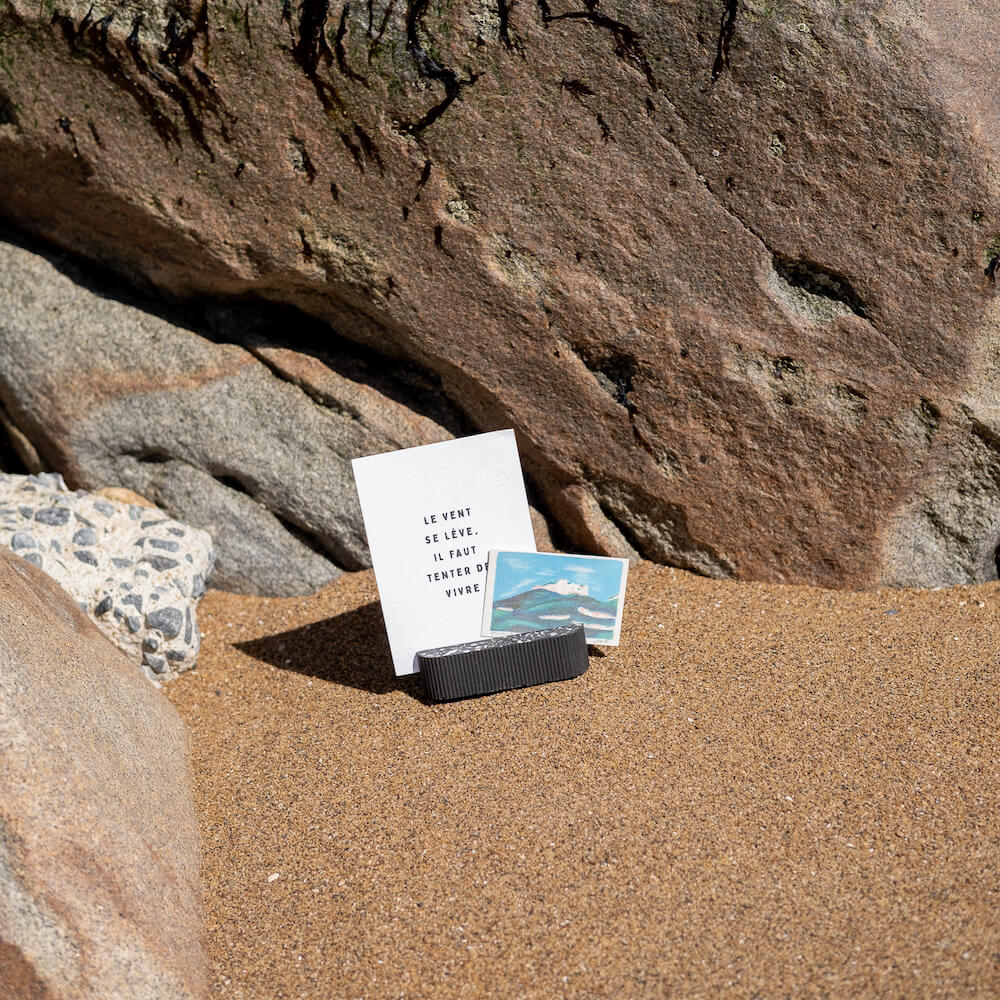 porte-photo colosse noir coquillages recycles malakio