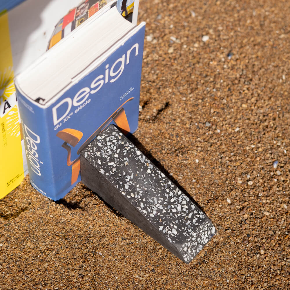 serre-livres helios noir coquillages recycles malakio