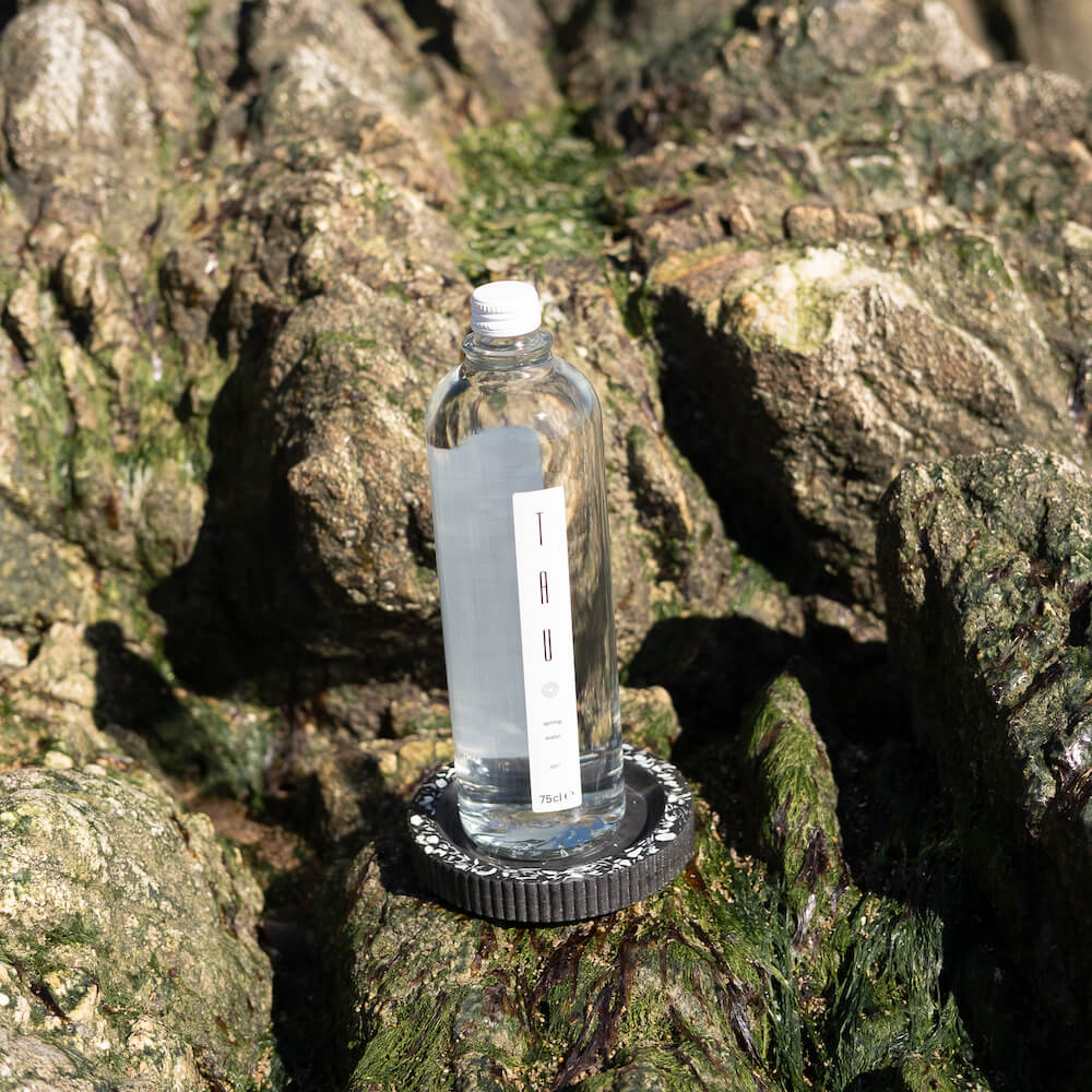 socle de bouteille colosse noir coquillages recycles malakio