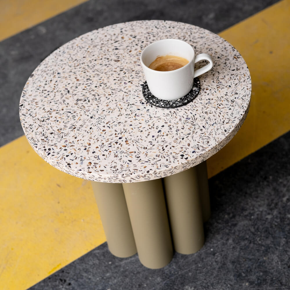 table d'appoint Octave metal coquillages recycles moules malakio resistub