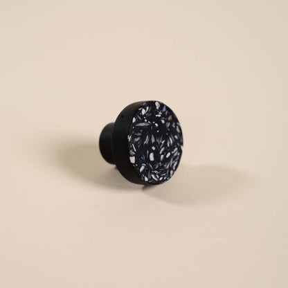 bouton de meuble loar noir coquillages recycles malakio