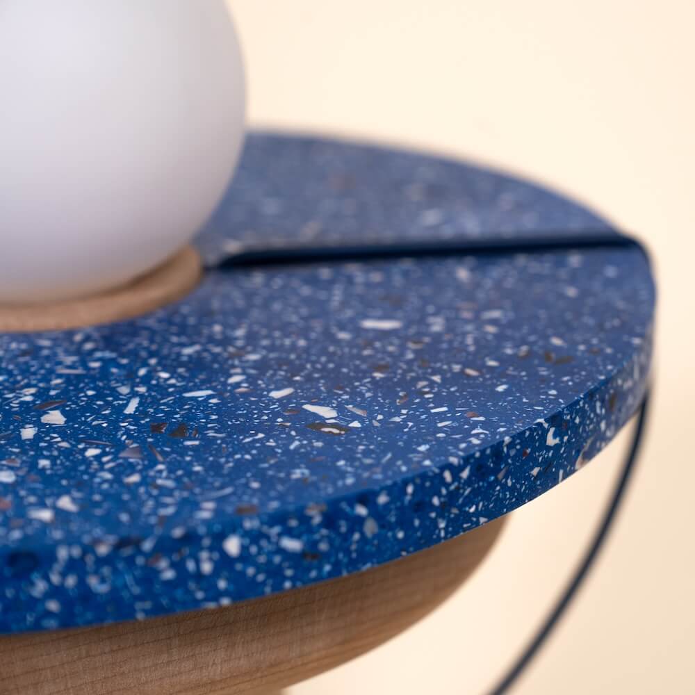 lampe MA01 chene bleu coquillages recycles malakio studio ammo