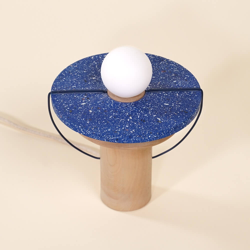 lampe MA01 chene bleu coquillages recycles malakio studio ammo