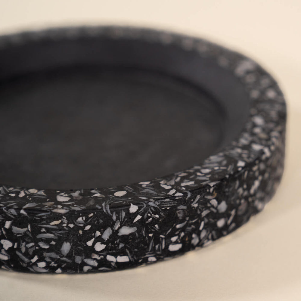 socle bouteille helios noir coquillages recycles malakio